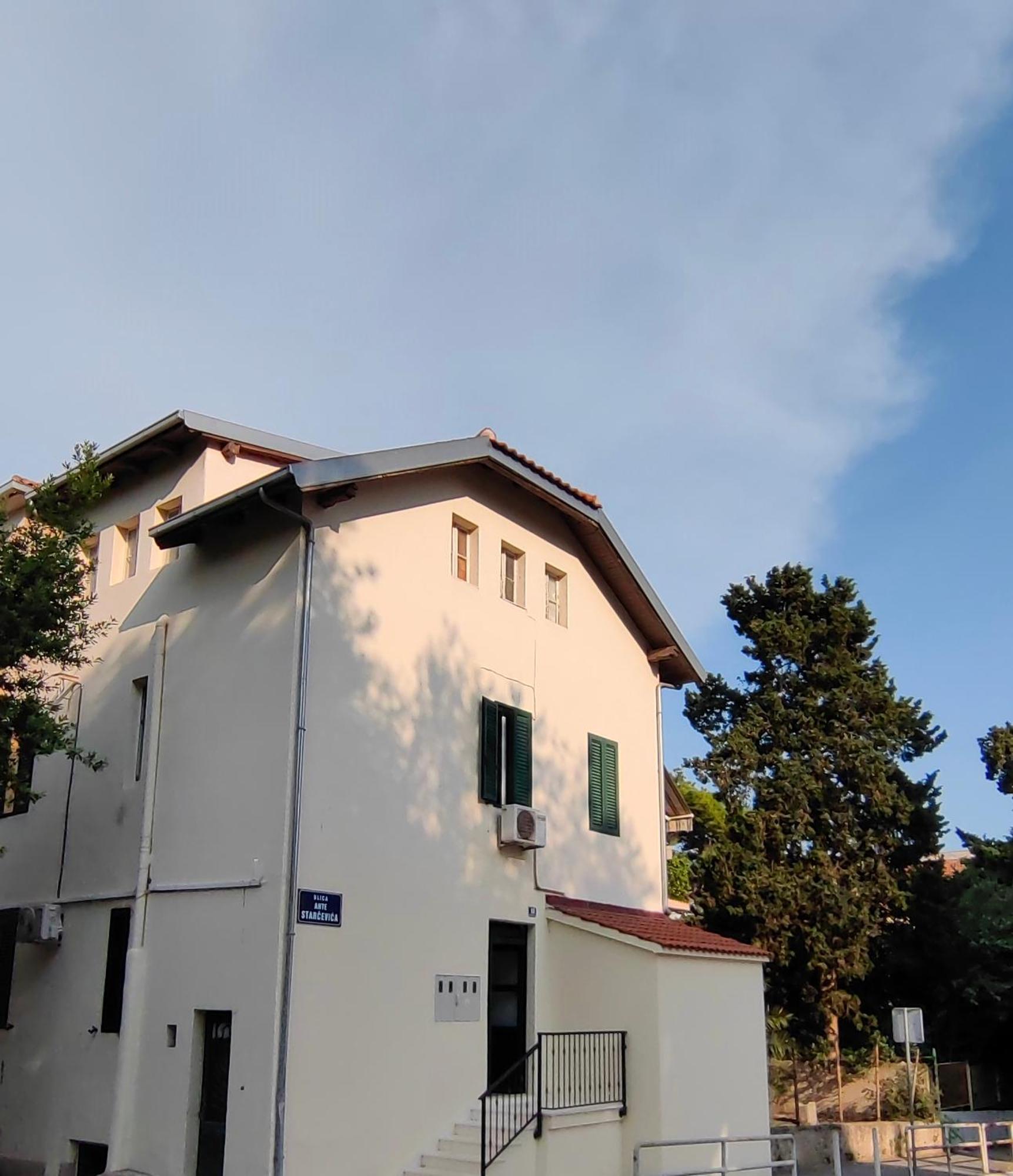 Relax And Enjoy Apartments Split Luaran gambar